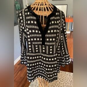 John Mark Black and White Floral Blouse